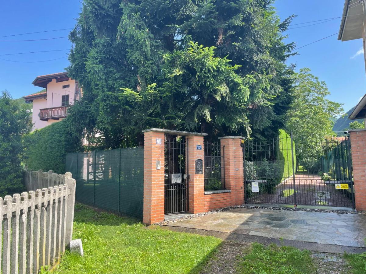 Dimora Fiorita Junior My Holiday Home Varallo Exteriér fotografie